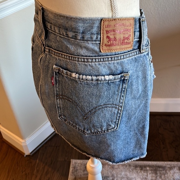 Levi’s Mini Skirt Size 29 - Picture 6 of 16